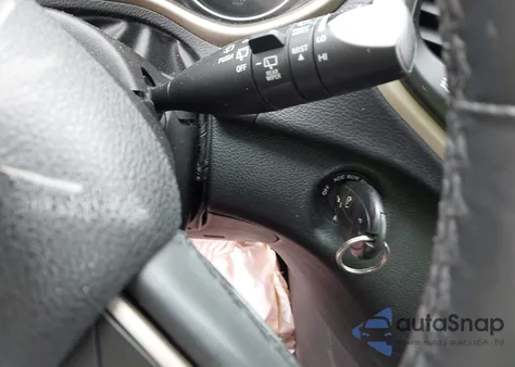 2015 Jeep Cherokee Latitude из США, поврежденный, VIN 1C4PJMCS5FW740097